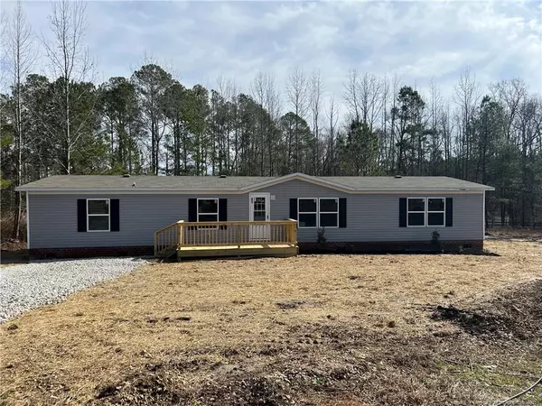 85 character Court, Bunnlevel, NC 28323