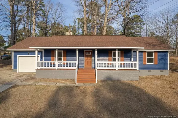 698 Georgetown Circle, Fayetteville, NC 28314