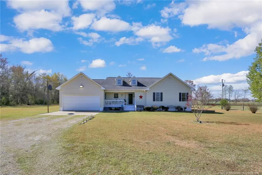 2542 Missouri Road, Maxton, NC 28364