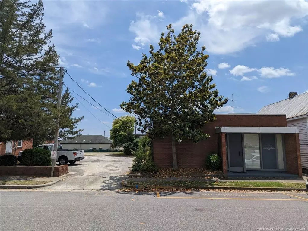 Lumberton, NC 28358,208 E 5th Street