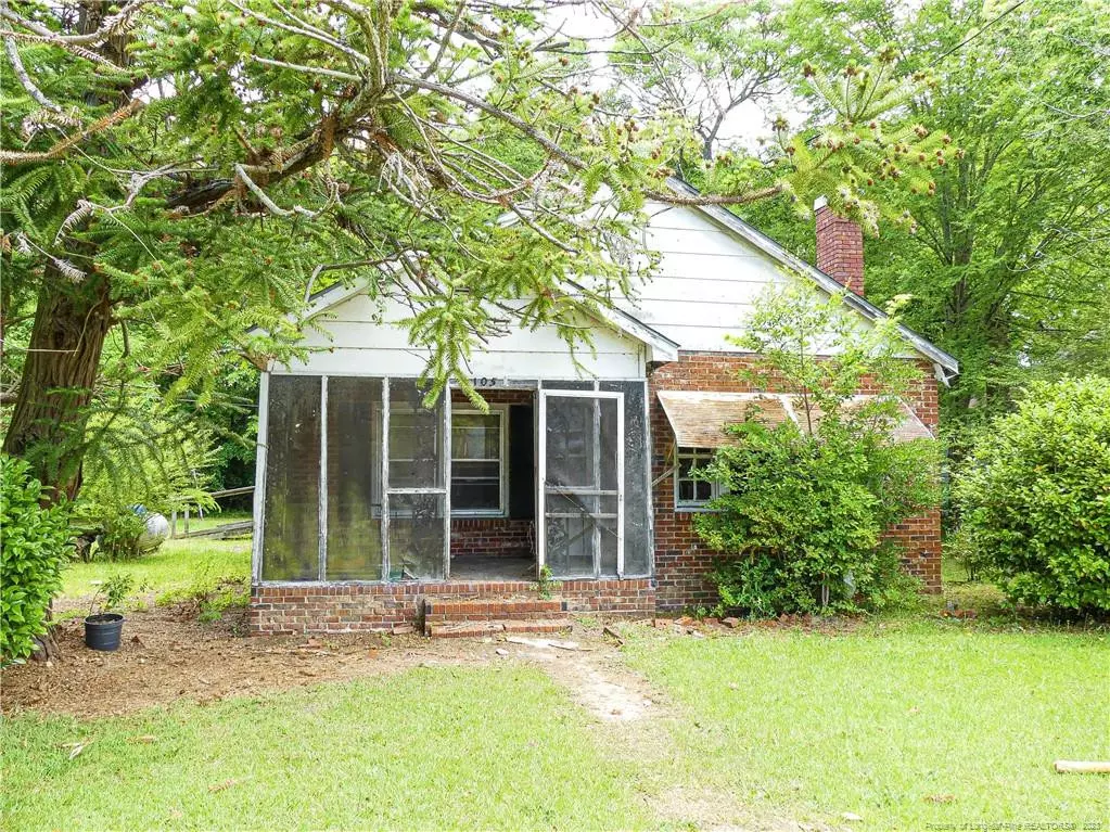 Lillington, NC 27546,105 E Washington Street