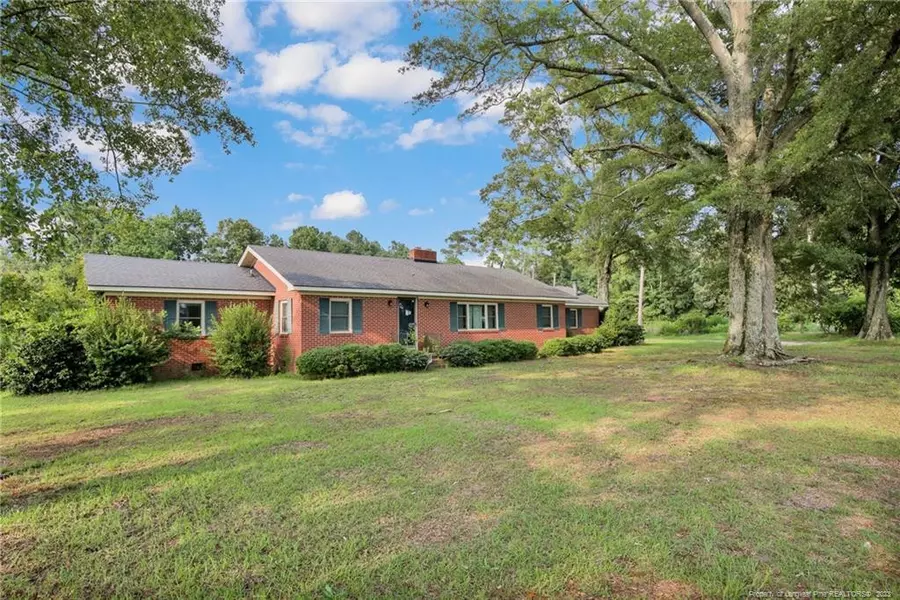 1575 S Duffie Road, Red Springs, NC 28377