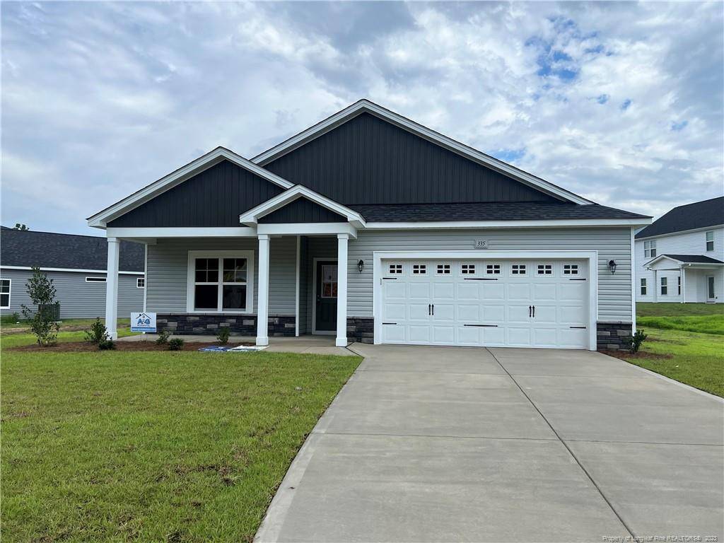 335 Leach Creek Drive, Raeford, NC 28376