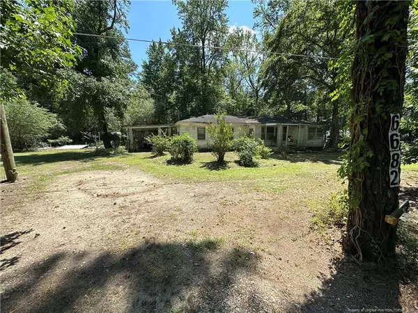 6682 Goldsboro Road, Wade, NC 28395