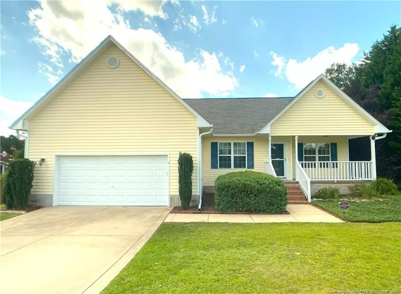 479 Copper Creek Drive, Raeford, NC 28376