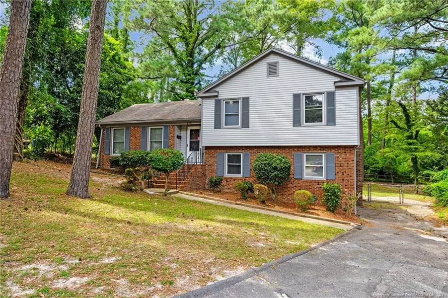 452 Cloverhill Place, Fayetteville, NC 28311