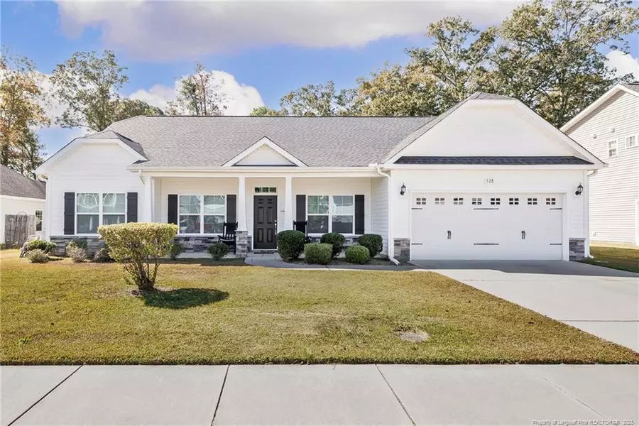 528 Royal Birkdale Drive, Raeford, NC 28376