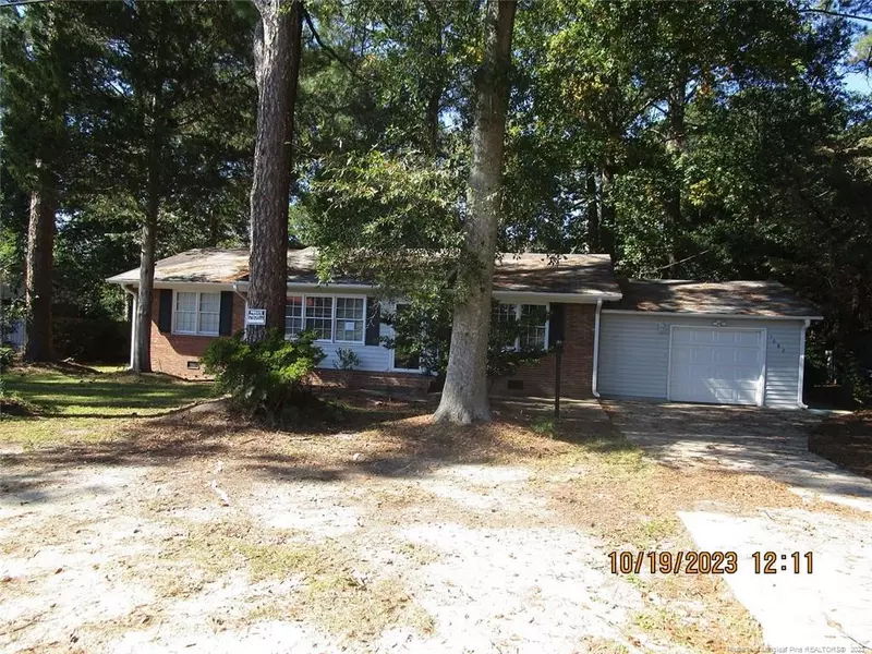 1082 Strickland Bridge Road, Fayetteville, NC 28304