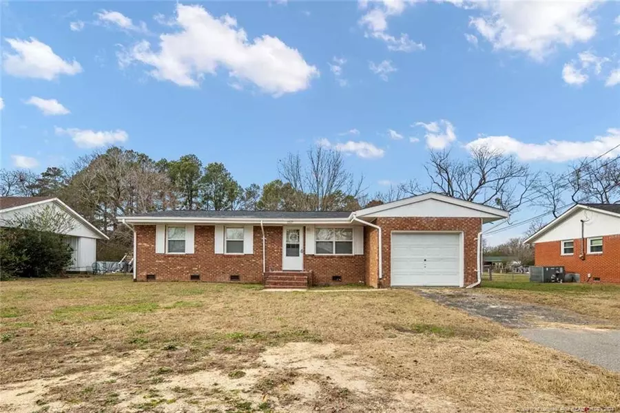 2517 E Brinkley Drive, Spring Lake, NC 28390