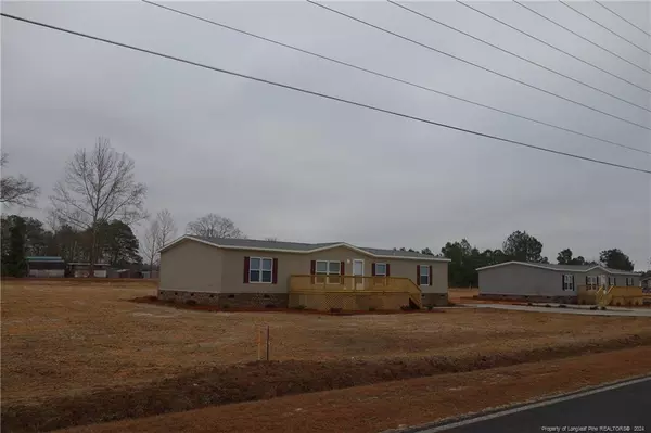 238 Dean Road, Saint Pauls, NC 28384