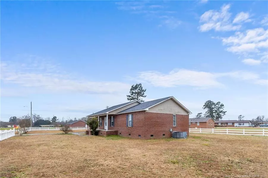 724 Brookfield Drive, Pembroke, NC 28372