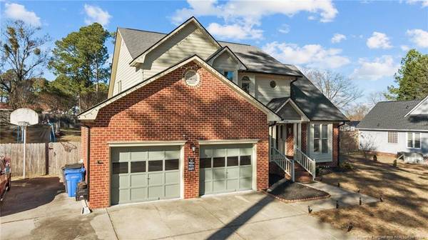 5700 Bear Creek Circle, Fayetteville, NC 28304