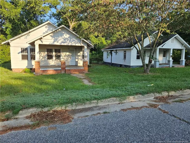 98 & 96 Fayetteville Street, Parkton, NC 28371