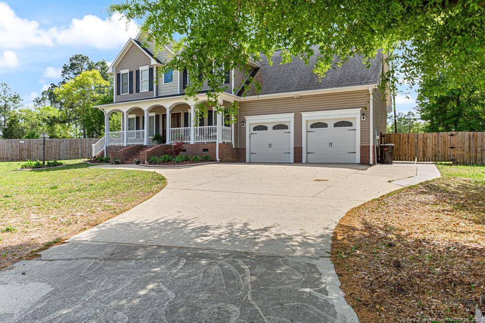 731 Maple Grove Court, Hope Mills, NC 28348
