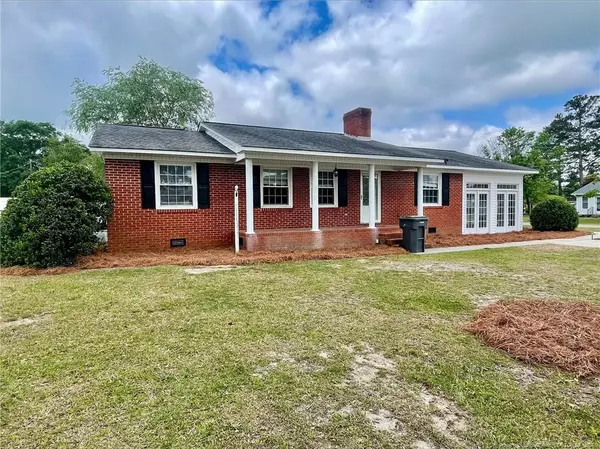 601 E Poplar Street, Bladenboro, NC 28320
