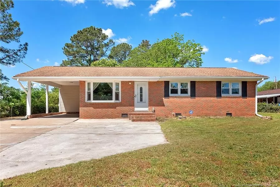 350 Sandclay Drive, Spring Lake, NC 28390