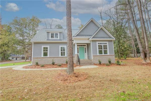 816 Red Hawk Place, Vass, NC 28394