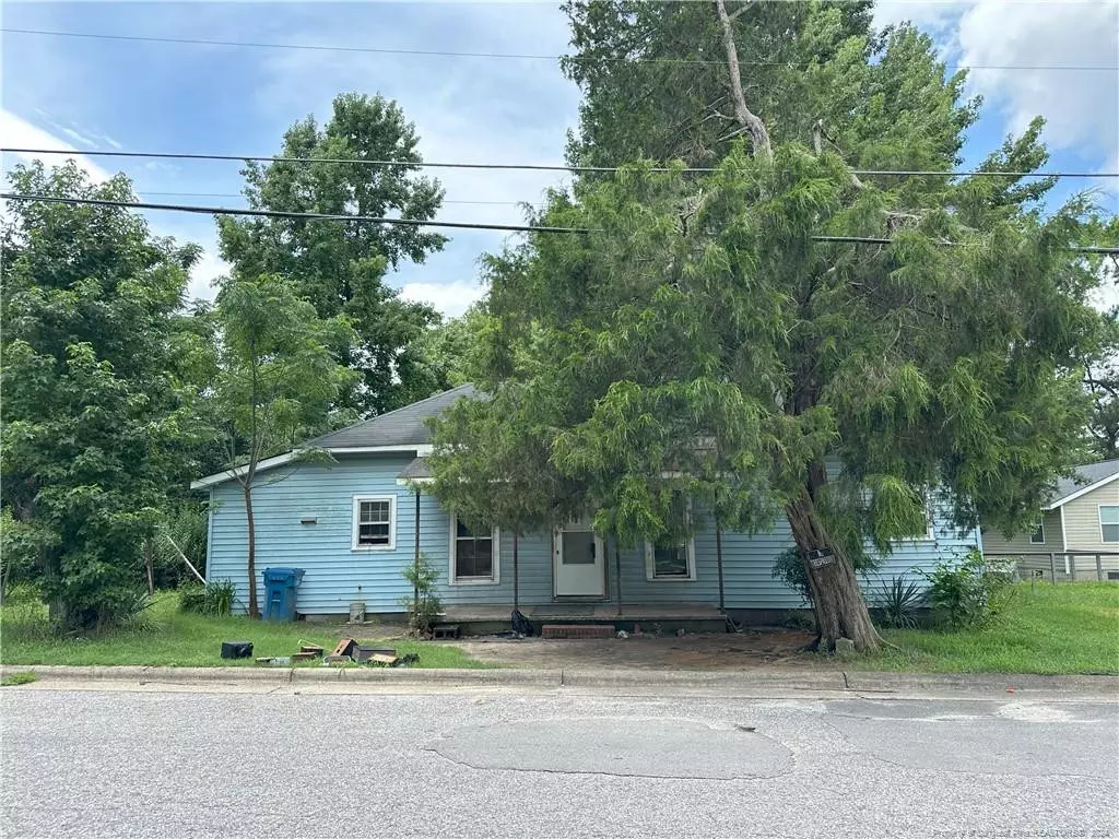 Dunn, NC 28334,405 W Greenwood Street