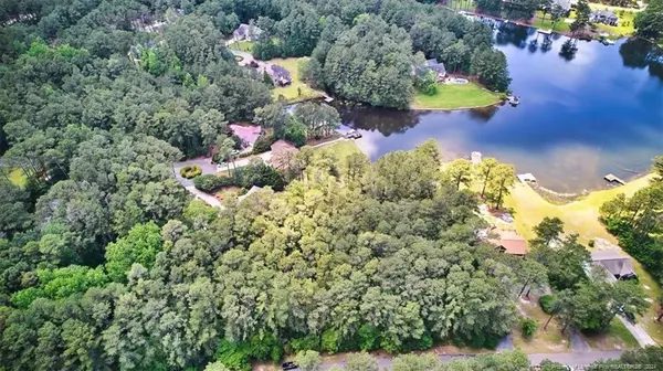 16 Lakeshore, Wagram, NC 28396