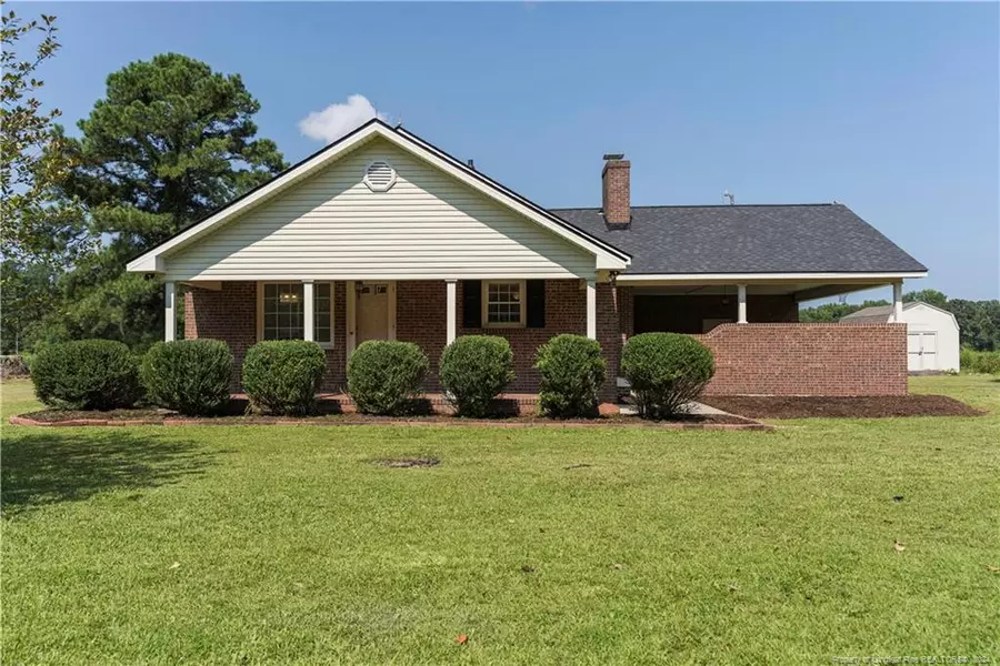 2766 Howard Road, Autryville, NC 28318