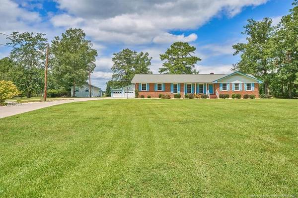 305 Lakeside Drive,  Lumberton,  NC 28360