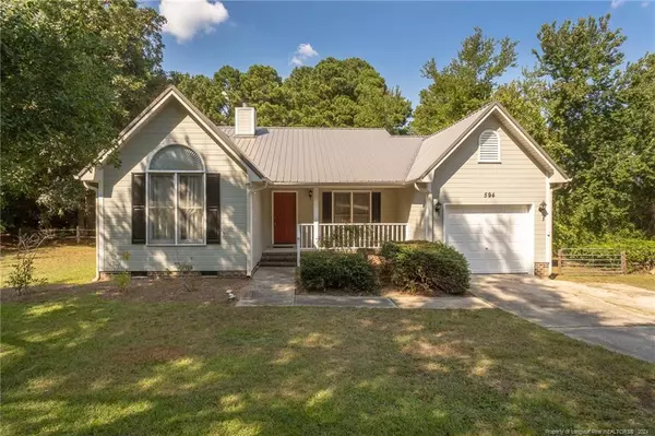 594 Woodington Road, Hope Mills, NC 28348