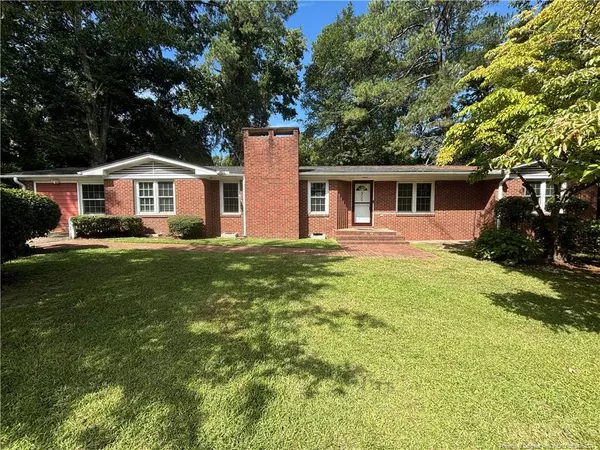 305 Woodside Avenue, Fayetteville, NC 28301