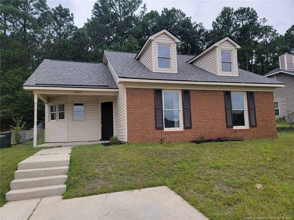 2232 Spindle Tree Drive, Fayetteville, NC 28304