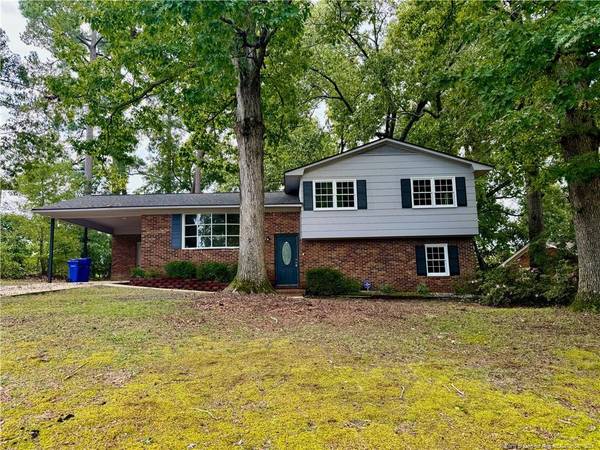 6005 Poland Court, Fayetteville, NC 28314