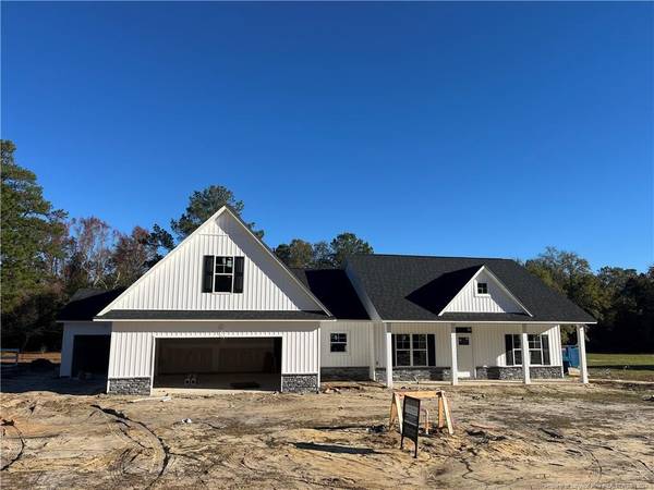 159 Woodpecker Place, Raeford, NC 28376