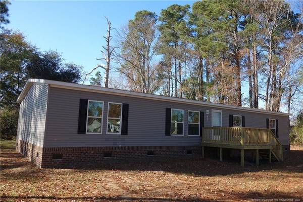 1024 Sunset Park Road, Bladenboro, NC 28320