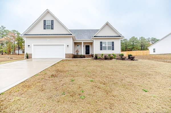 24 Black Oak Place, Spring Lake, NC 28390