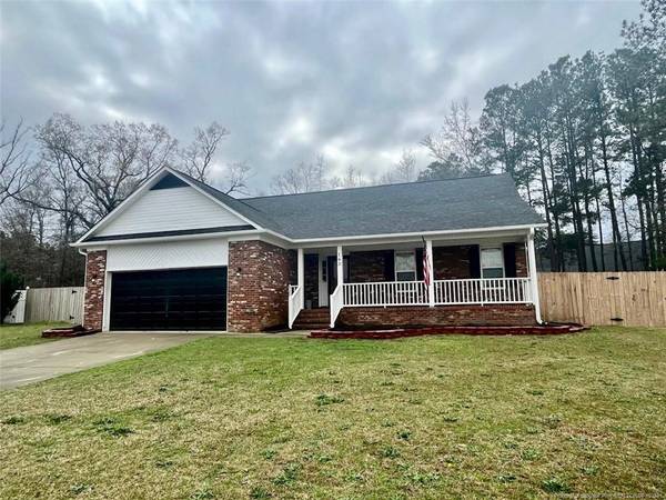 142 Rocktree Court, Raeford, NC 28376