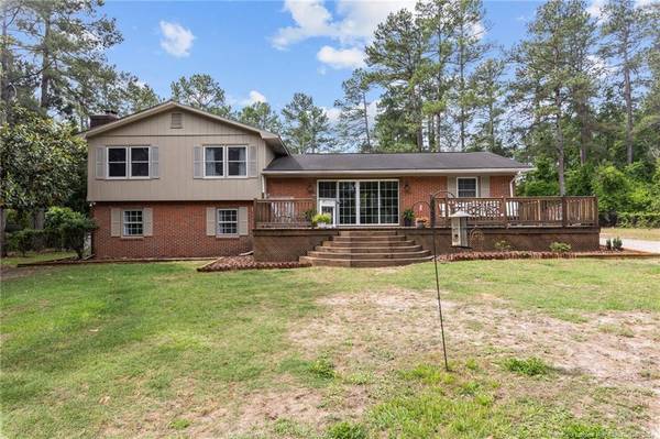 2525 Calloway Road, Raeford, NC 28376