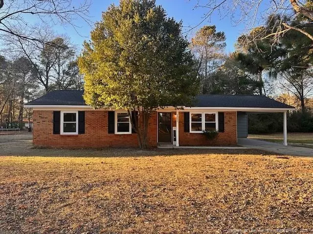 6552 Amanda Circle, Fayetteville, NC 28304