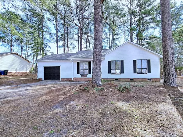 6513 Green Meadow Road, Fayetteville, NC 28304