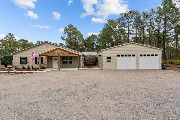 180 Laurel Oak Lane, Pinebluff, NC 28373