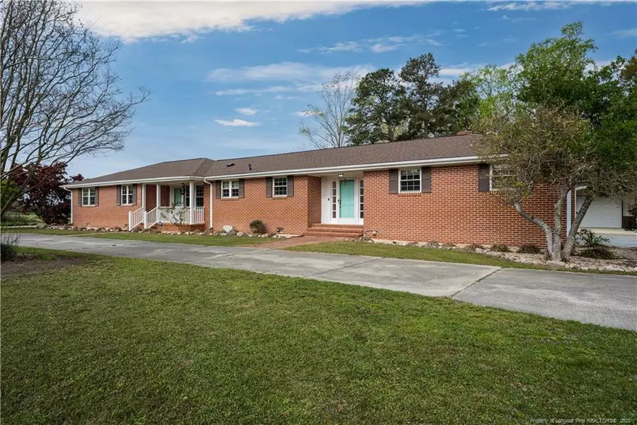 4212 Howard Road, Autryville, NC 28318