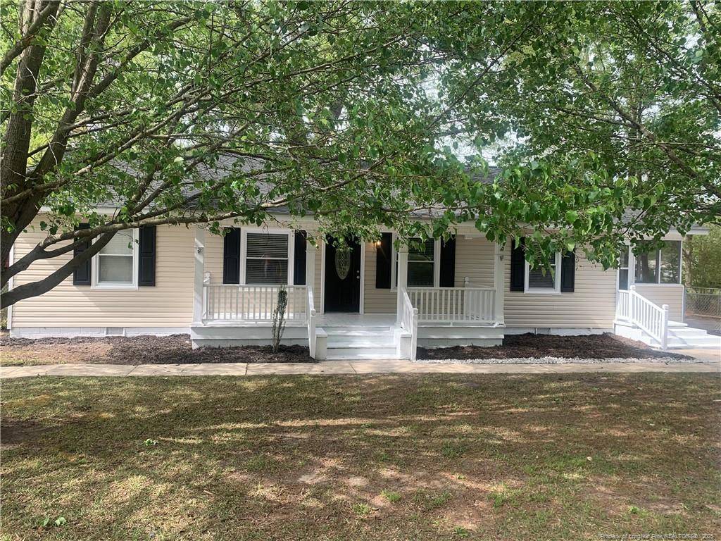 303 E Pleasant Street, Roseboro, NC 28382