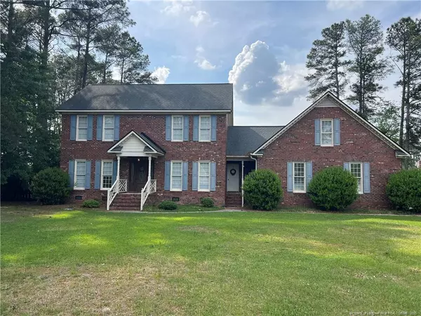 5400 Labrador Drive, Hope Mills, NC 28348