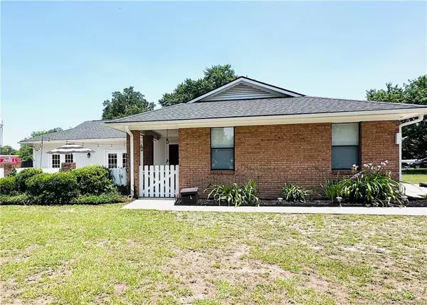 5706 Archer Road, Hope Mills, NC 28348