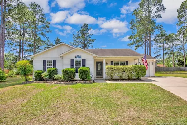 6186 Birchbrook Drive, Hope Mills, NC 28348