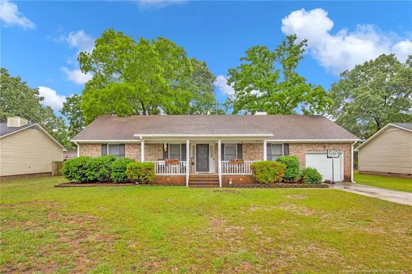 6956 Calamar Drive, Fayetteville, NC 28314