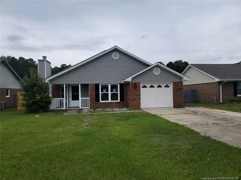 5587 Quietwood Place, Fayetteville, NC 28304