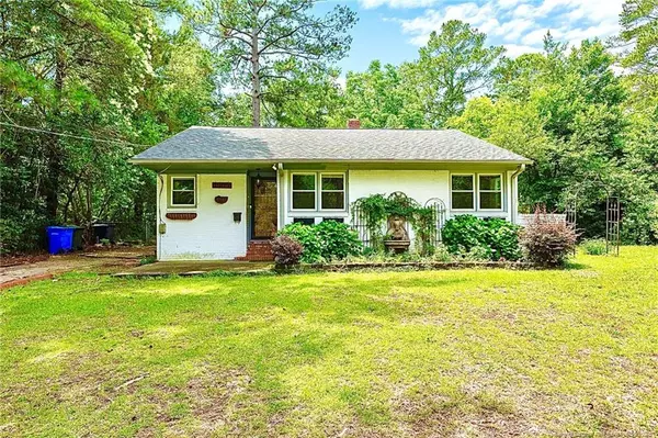 1905 McGougan Road, Fayetteville, NC 28303