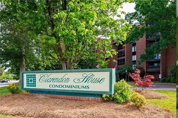 1100 Clarendon Street #504, Fayetteville, NC 28305