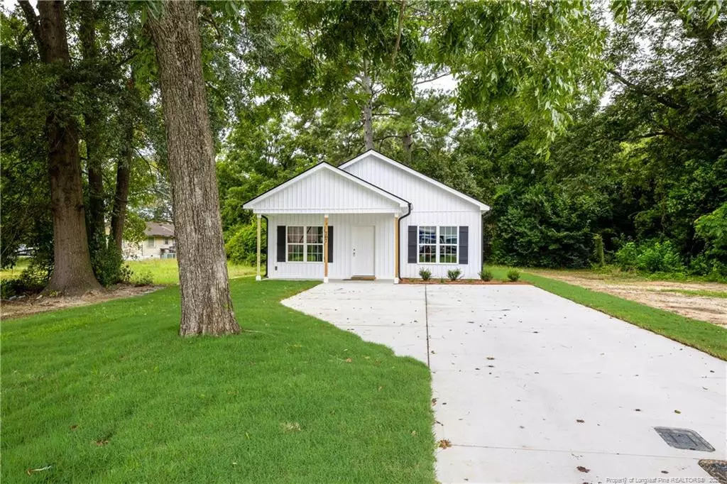 Dunn, NC 28334,707 N Wilson Avenue