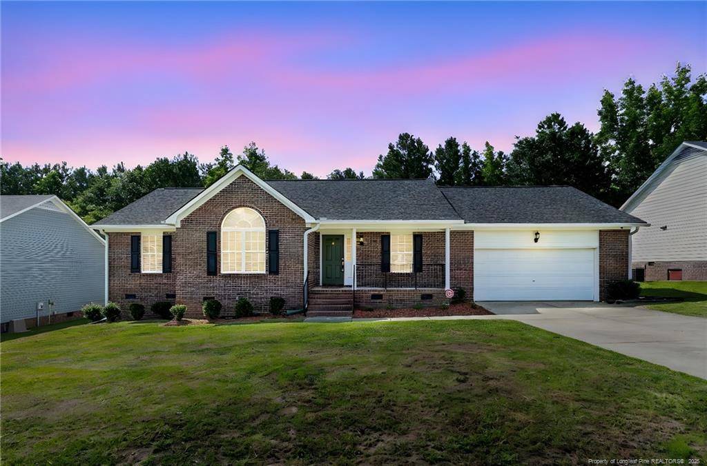 8424 English Saddle Drive, Fayetteville, NC 28314