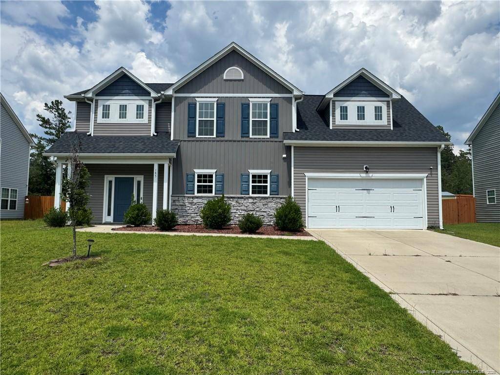 185 Ledgebrook Lane, Raeford, NC 28376