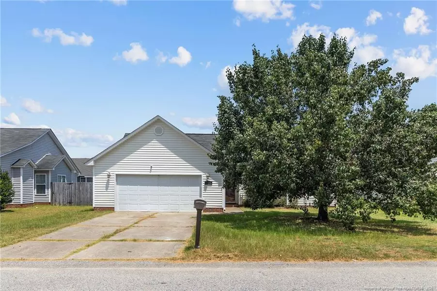 1430 Mingary Avenue, Hope Mills, NC 28306